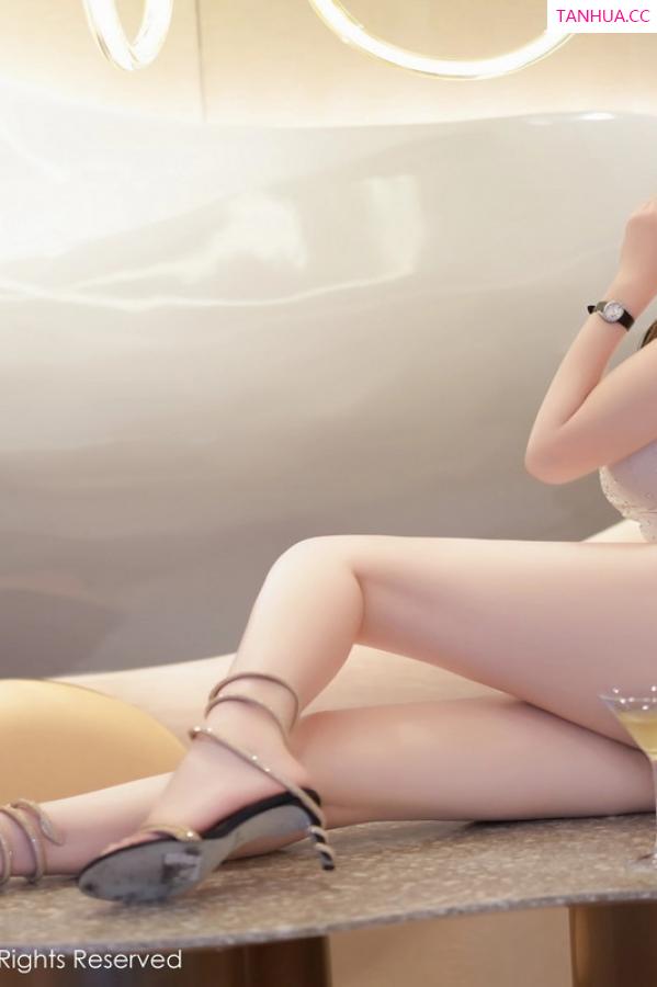 周妍希 奶瓶土肥圆 [XiuRen]高清写真图 2023.08.04 No.7187 Carol周妍希 丰腴美臀第22张图片
